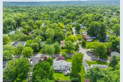 22 Woodbine Trl, Parsippany, NJ 07054 - Photo 40
