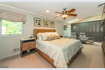 22 Woodbine Trl, Parsippany, NJ 07054 - Photo 16