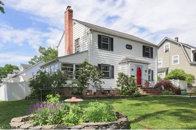 303 E Webster Ave, Roselle Park, NJ 07204 - Photo 2