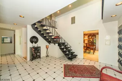 15 Wilshire Dr, Sparta Township, NJ 07871 - Photo 6