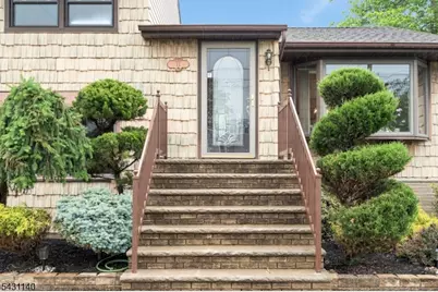 11 Kilmer Dr, Woodbridge Township, NJ 07067 - Photo 4