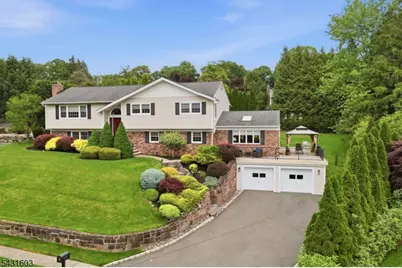 17 Kiowa, Oakland, NJ 07436 - Photo 2