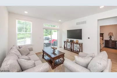 18 Flower Horn Blvd, Randolph Township, NJ 07869 - Photo 10