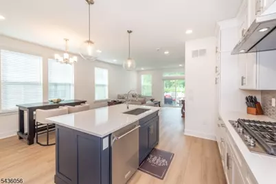 18 Flower Horn Blvd, Randolph Township, NJ 07869 - Photo 6