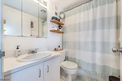 463 1st St #5A, Hoboken, NJ 07030 - Photo 16