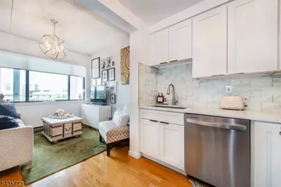 463 1st St #5A, Hoboken, NJ 07030 - Photo 8