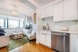 463 1st St, Hoboken, NJ 07030 - Photo 8