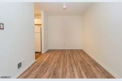 69 Heritage Ct, Montville Township, NJ 07082 - Photo 6