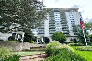1 Claridge Dr Apt, Verona, NJ 07044 - Photo 4