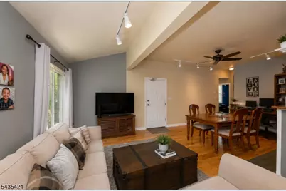 21-23 Fitzherbert Street, Bloomfield, NJ 07003 - Photo 2