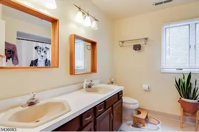 58 Musiker Ave, Randolph Township, NJ 07869 - Photo 22