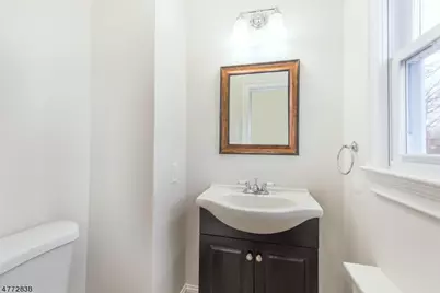 94 Scoles Ave, Clifton, NJ 07012 - Photo 10