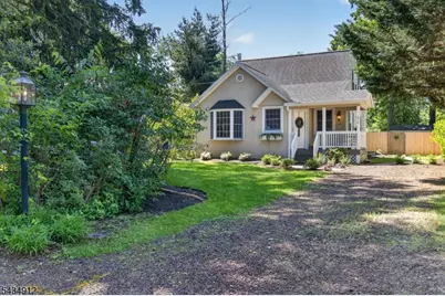70 Berkley Ave, Woodbridge Township, NJ 07067 - Photo 48
