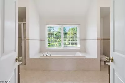 31 Phillip Dr, Parsippany, NJ 07054 - Photo 24