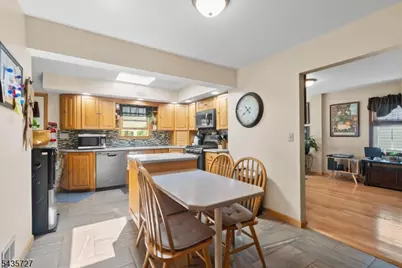 7 Halsey Ave, Riverdale, NJ 07457 - Photo 4