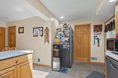 7 Halsey Ave, Riverdale, NJ 07457 - Photo 10