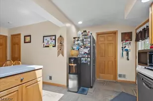 7 Halsey Ave, Riverdale, NJ 07457 - Photo 10