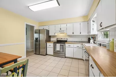 16 Old Mountain Rd, Clinton Township, NJ 08833 - Photo 18