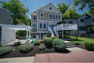 41 E Shore Rd, Denville, NJ 07834 - Photo 2