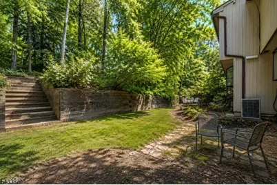 7 Newcastle Ct, Mountain Lakes, NJ 07046 - Photo 20