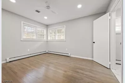 427 Meyersville Rd, Long Hill Township, NJ 07933 - Photo 10
