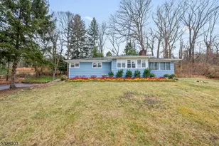 427 Meyersville Rd, Long Hill Township, NJ 07933 - Photo 2