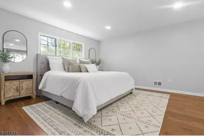 6 Exeter St, Parsippany, NJ 07950 - Photo 32