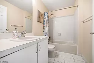 424 Hartford Dr, Nutley, NJ 07110 - Photo 38
