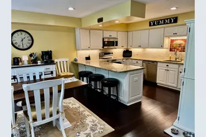 11 Old Fourth Dr, Jefferson Township, NJ 07438 - Photo 6