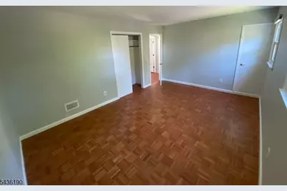 14 Buena Rd, Parsippany, NJ 07054 - Photo 8