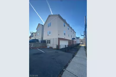 26 Clinton Pl, Newark, NJ 07108 - Photo 2
