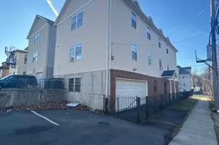 26 Clinton Pl, Newark, NJ 07108 - Photo 2