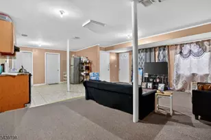 26 Clinton Pl, Newark, NJ 07108 - Photo 4