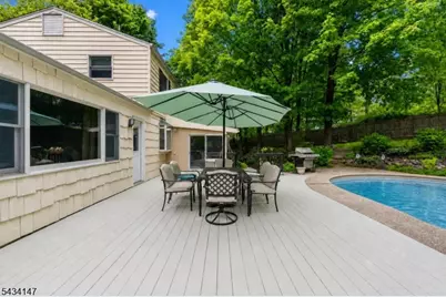 33 Brooksyde Ave, Ringwood, NJ 07456 - Photo 32