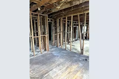 416 Alexander Ave, Linden, NJ 07036 - Photo 4