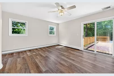 24 Skytop Rd, Washington Township, NJ 07853 - Photo 10