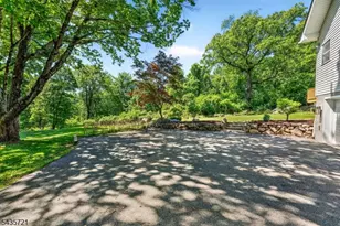 24 Sky Top Rd, Washington Township, NJ 07853 - Photo 32
