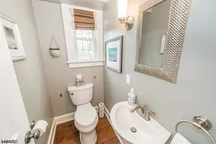 2 Inness Pl, Glen Ridge, NJ 07028 - Photo 10