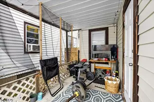 527 Valley St, Orange, NJ 07050 - Photo 22