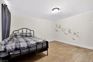 527 Valley St, Orange, NJ 07050 - Photo 30