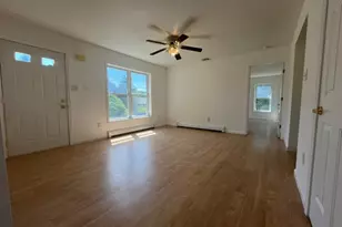 23 Elm St, Oxford Township, NJ 07863 - Photo 2