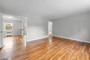 4 Colfax Manor, Roselle Park, NJ 07204 - Photo 4