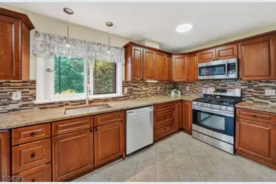 82 Duval St, Bridgewater, NJ 08807 - Photo 10