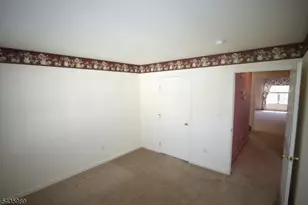 34 Chanda Ct, Clifton, NJ 07012 - Photo 14