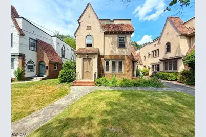 166 Washington Pl, Ridgewood, NJ 07450 - Photo 1