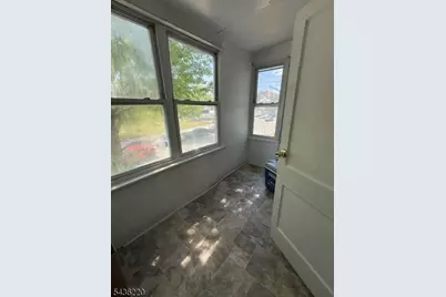 343 7th Ave W, Newark, NJ 07107 - Photo 2