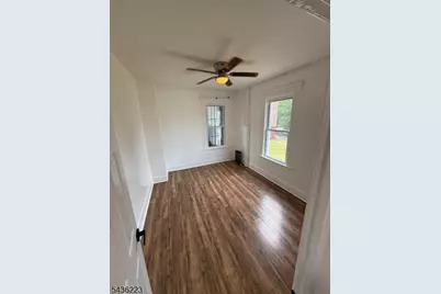 656 E 24th St, Paterson, NJ 07504 - Photo 10
