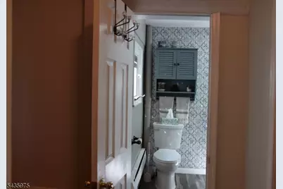162 Lakeside Dr, Liberty Township, NJ 07823 - Photo 14
