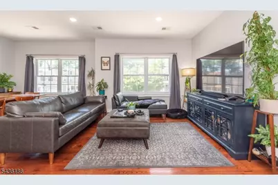 102 E Emerson Ave, Rahway, NJ 07065 - Photo 10