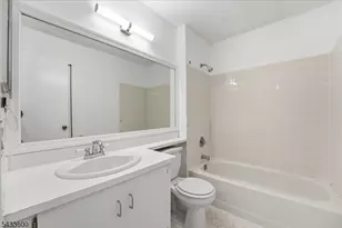 2 Veros Ln, Franklin Township, NJ 08823 - Photo 16
